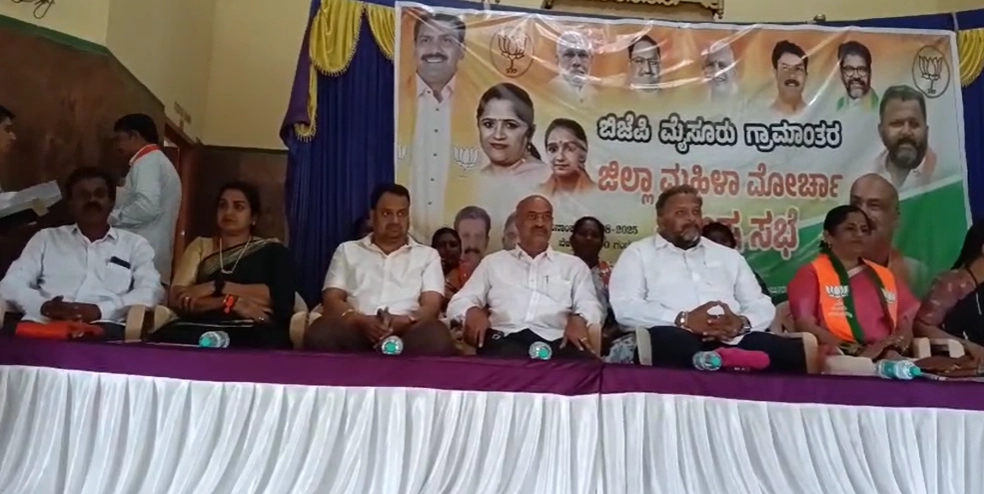ಭಾರೀ ಮಳೆಗೆ ಭೂಕುಸಿತ, ಅಮರನಾಥ ಯಾತ್ರೆ ತಾತ್ಕಾಲಿಕ ಸ್ಥಗಿತ! - News Karnataka