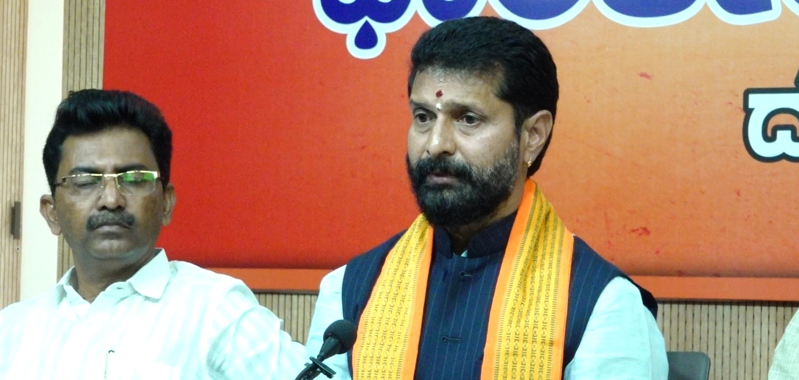 ಕಾಲ್ತುಳಿತ ಪ್ರಕರಣದಲ್ಲಿ ಕಮೀಷನರ್ ಅಮಾನತಿಗೆ ಸಂಬಂಧಿಸಿದಂತೆ ಸಿಟಿ ರವಿ ಹೇಳಿಕೆ - News Karnataka