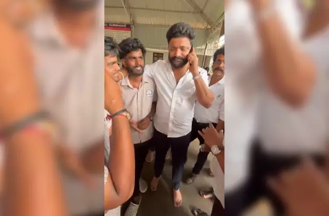 ಡಿಜೆಗೆ ಅವಕಾಶ ನೀಡುವಂತೆ ಪೊಲೀಸ್ ಅಧಿಕಾರಿಯೊಂದಿಗೆ ಒತ್ತಾಯಿಸಿದ ಕಾಂಗ್ರೆಸ್ ಮುಖಂಡ ಮಿಥುನ್ ರೈ: ವಿಡಿಯೋ ವೈರಲ್ - News Karnataka