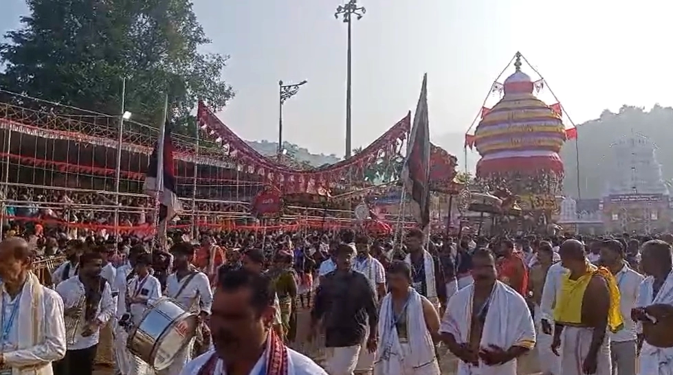 ಕುಕ್ಕೆ ಶ್ರೀ ಸುಬ್ರಹ್ಮಣ್ಯ ದೇವಸ್ಥಾನದಲ್ಲಿ ಚಂಪಾಷಷ್ಠಿ ಮಹೋತ್ಸವ; ಸಹಸ್ರಾರು ಭಕ್ತರು ಭಾಗಿ - News Karnataka