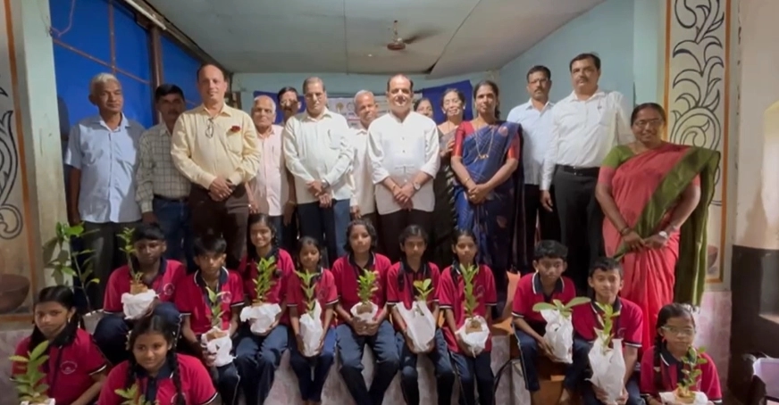 ಉಡುಪಿ: ಗಿಡ ನೆಡುವ ಸಂಕಲ್ಪ, ಹಸಿರು ಪರಿಸರ ನಿರ್ಮಿಸುವ ಕಾಯಕಲ್ಪ ಕಾರ್ಯಕ್ರಮ - News Karnataka