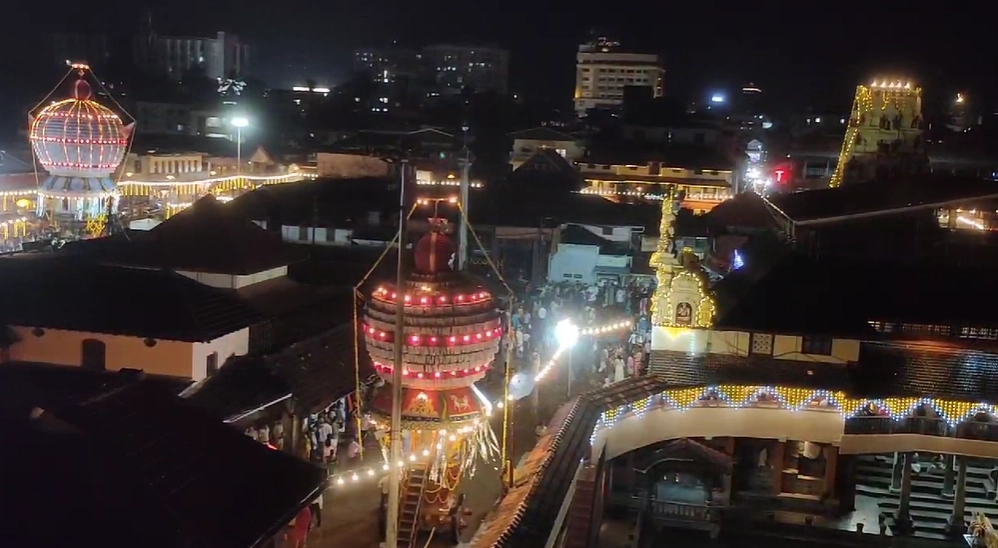 ಶಾರುಖ್ ಖಾನ್ ಕಟ್ಟಿದ್ದ ವಾಚ್​​ ಭಾರೀ ವೈರಲ್ : ಅದರ ಬೆಲೆ ಎಷ್ಟು ಗೊತ್ತಾ? - News Karnataka