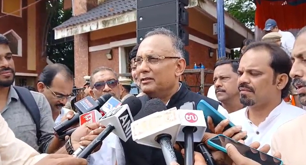 ʼಧರ್ಮಸ್ಥಳ ಕ್ಷೇತ್ರದಲ್ಲಿ ಅಗೆದಿಲ್ಲ ಕಾಡಿನಲ್ಲಿ ಅಗೆದಿರೋದು, ಅನಾವಶ್ಯಕವಾಗಿ ಬಿಜೆಪಿ ತಿರುಚಿ ಹೆಸರು ಹಾಳು ಮಾಡುತ್ತಿದೆʼ - News Karnataka