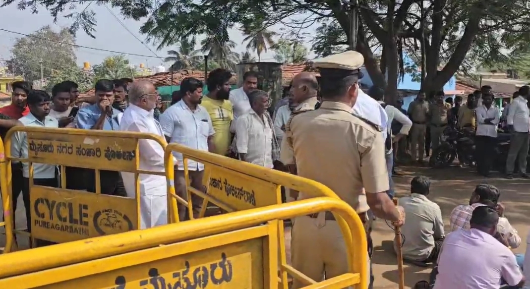 ರೌಡಿ ಶೀಟರ್ ಭರತ್ ಶೆಟ್ಟಿ ಮೇಲೆ ತಲವಾರು ದಾಳಿ: ಆಸ್ಪತ್ರೆಗೆ ದಾಖಲು - News Karnataka