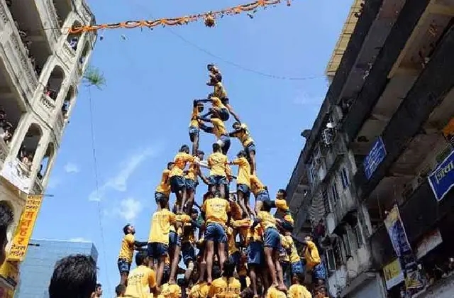 ಮೊಸರು ಕುಡಿಕೆ ಅಭ್ಯಾಸದ ವೇಳೆ ಬಾಲಕ ಸಾವು - News Karnataka