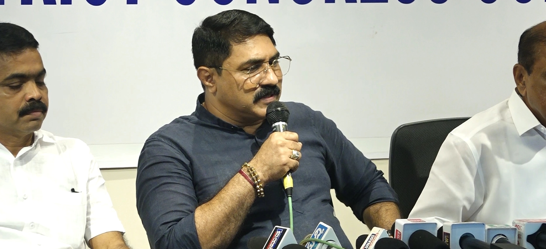 ಪೊಲೀಸರ ಆತ್ಮಸ್ಥೈರ್ಯ ಕುಗ್ಗಿಸುವ ಕೆಲಸವನ್ನು ಬಿಜೆಪಿ ಮಾಡಿದೆ: ಪದ್ಮರಾಜ್ - News Karnataka