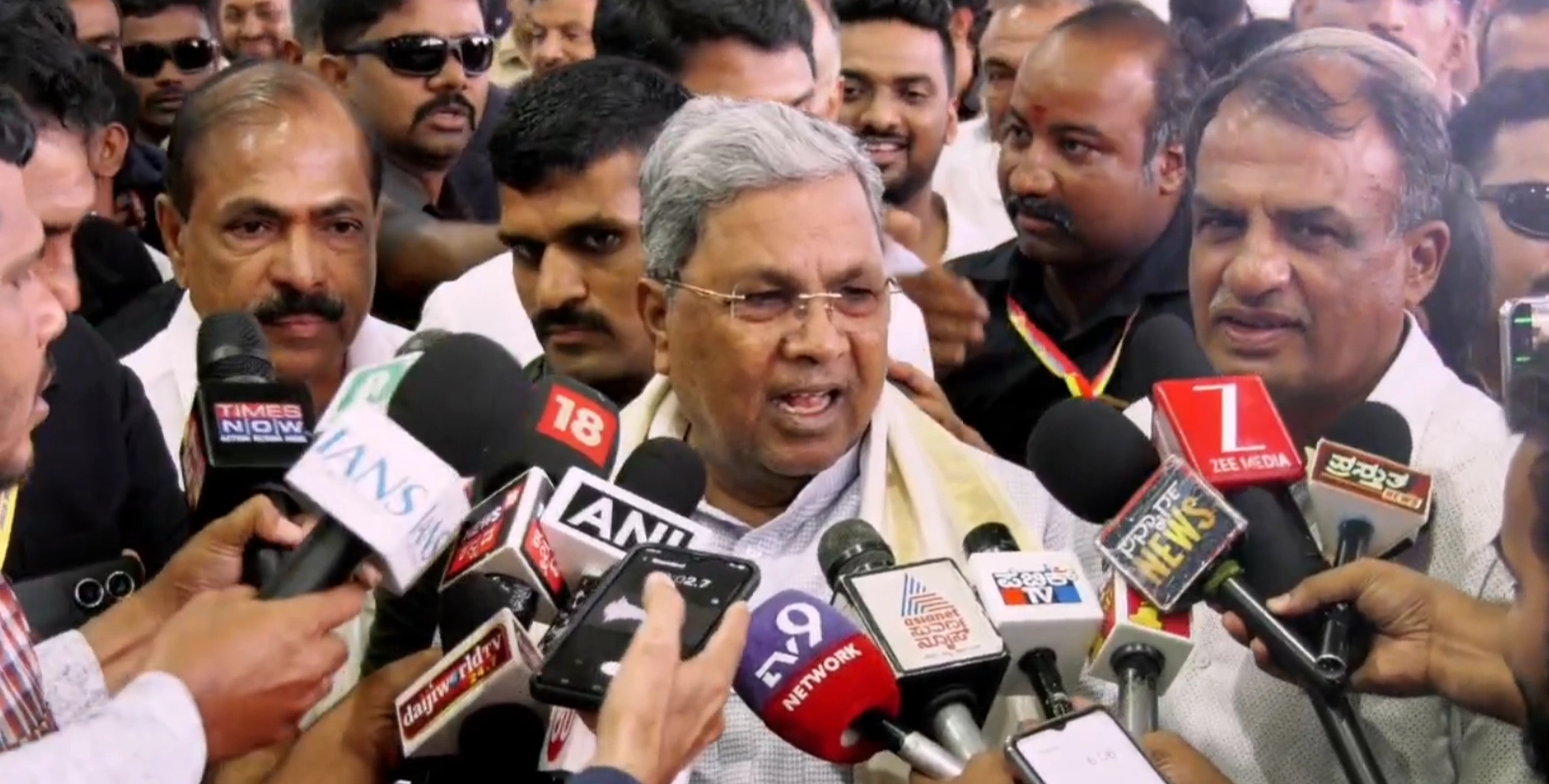 ಸಮಾಜದಲ್ಲಿ ದ್ವೇಷಪೂರಿತ ಭಾಷಣ ಮಾಡುವವರ ವಿರುದ್ಧ ಎಫ್ ಐ ಆರ್- ಮುಖ್ಯಮಂತ್ರಿ ಸಿದ್ದರಾಮಯ್ಯ - News Karnataka