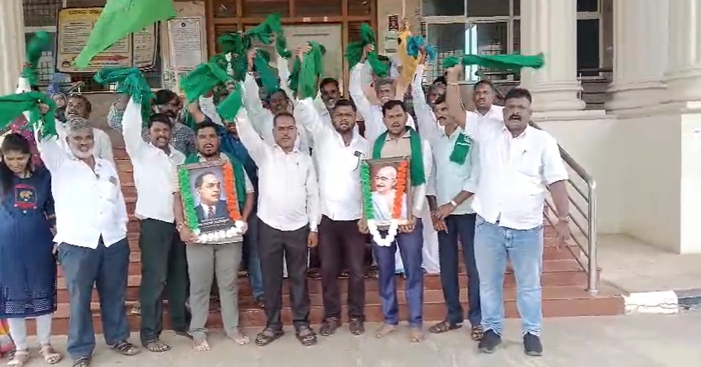 ಜ್ಯೋತಿಗೌಡನಪುರ ಪ್ರಕರಣವನ್ನು ಖಂಡಿಸಿ ನಂಜನಗೂಡಿನಲ್ಲಿ ರೈತರ ಪ್ರತಿಭಟನೆ - News Karnataka