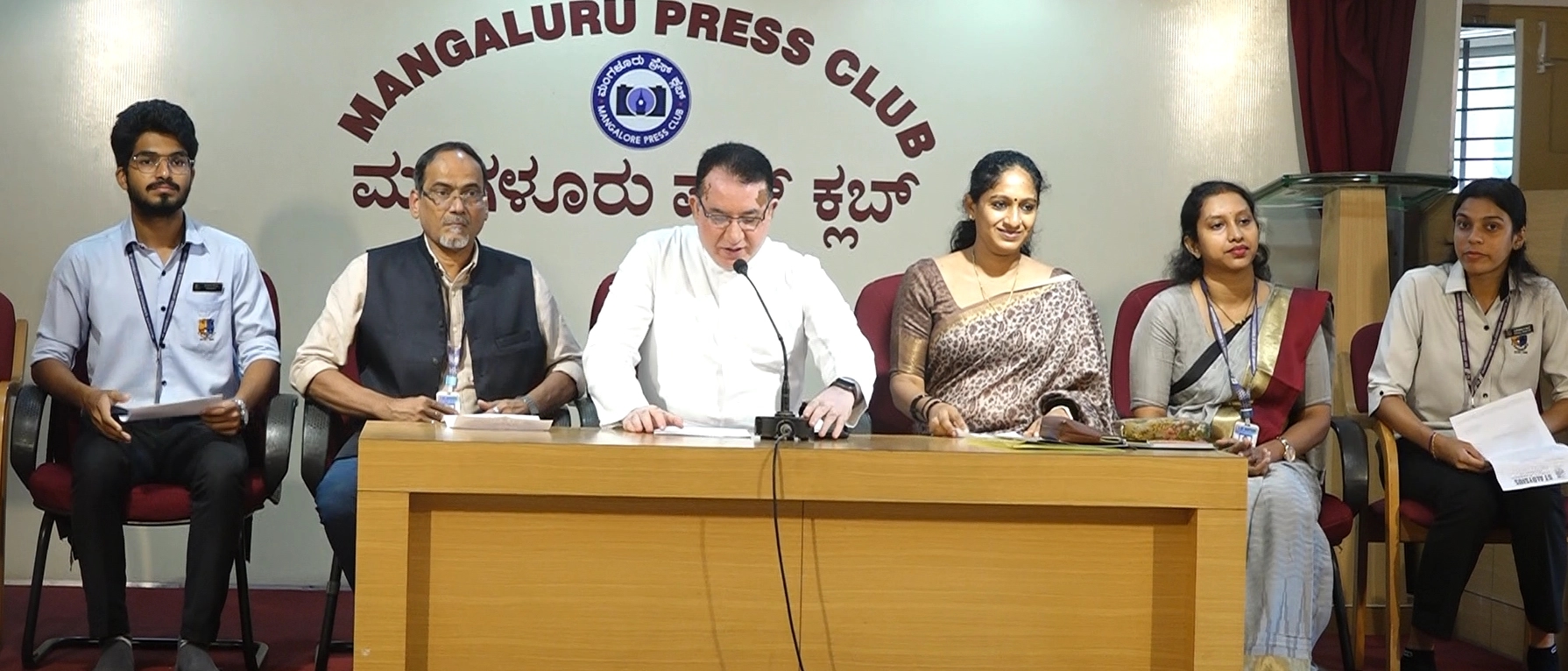ಭಾರೀ ಮಳೆಯಿಂದಾಗಿ ಮೆಟ್ರೋ ನೇರಳೆ ಮಾರ್ಗದ ಸಂಚಾರದಲ್ಲಿ ವ್ಯತ್ಯಯ - News Karnataka