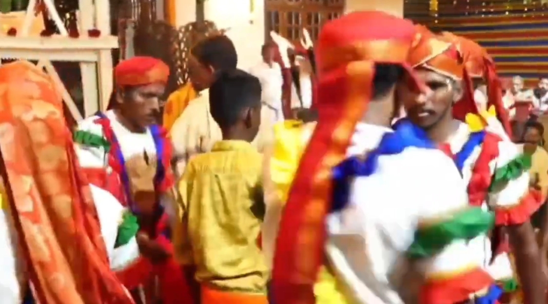 ಕಾಪು: ವೈಭವದ ಗೊಂದೋಲು ಸೇವೆ; ನೂರಾರು ಭಕ್ತರು ಭಾಗಿ - News Karnataka