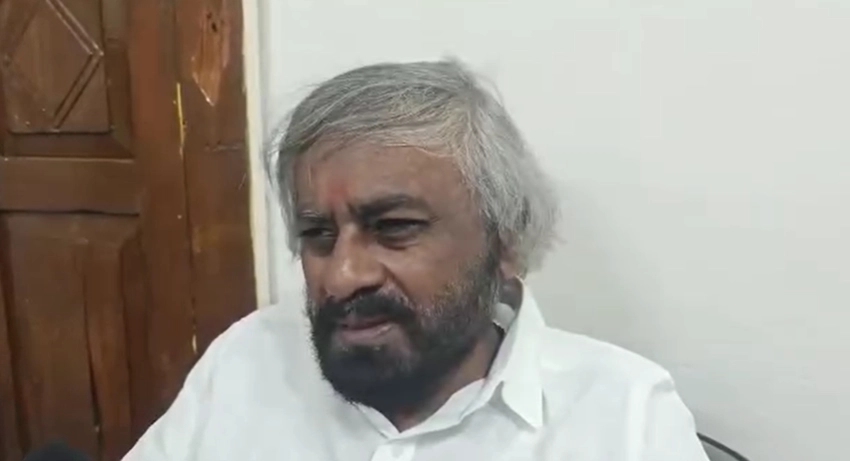 ಮಣ್ಣಿನಲ್ಲಿ ಹುದುಗಿಸಿಟ್ಟಿದ್ದ ಹುಲಿಯ ಅರ್ಧ ಕಳೇಬರ ಪತ್ತೆ! - News Karnataka