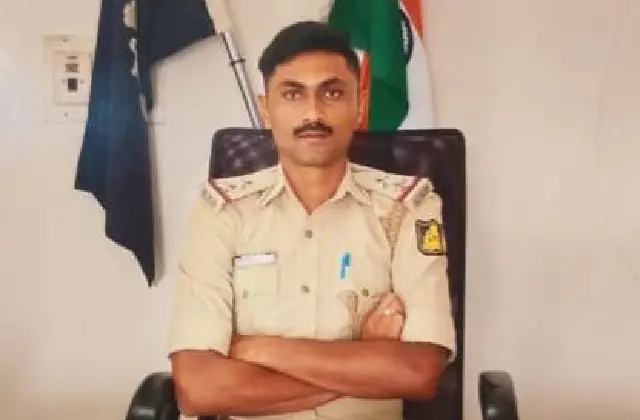ವಿಟ್ಲ ಪೊಲೀಸ್ ಠಾಣಾ ಎಸ್.ಐ. ಕೌಶಿಕ್ ಬಿ.ಸಿ. ಕರ್ತವ್ಯದಿಂದ ಅಮಾನತು! - News Karnataka