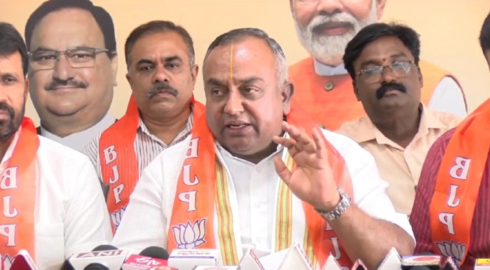ಹೆಣ್ಣು ಮಗುವಿಗೆ ಜನ್ಮ ನೀಡಿದ ಬಾಲಿವುಡ್‌ ಖ್ಯಾತ ನಟ ವರುಣ್ ಧವನ್ ಪತ್ನಿ - News Karnataka