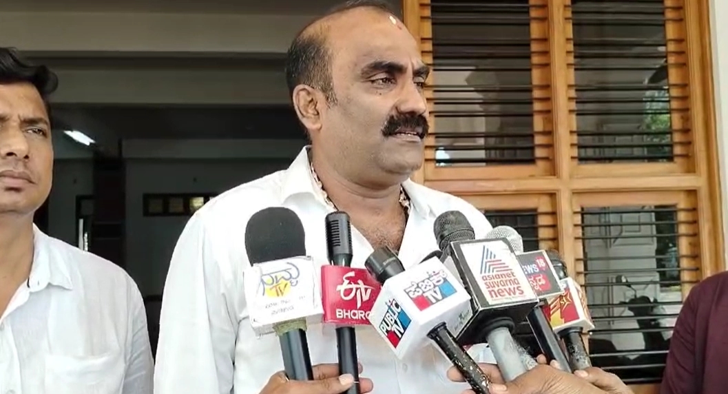 ಪೆಟ್ರೋಲ್ ಟ್ಯಾಂಕರ್ ಪಲ್ಟಿಯಾಗಿ ಸ್ಫೋಟ: 70 ಮಂದಿ ಮೃತ್ಯು - News Karnataka