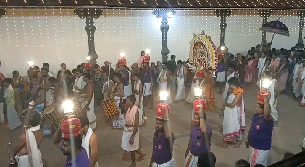 ಪುತ್ತೂರು ಶ್ರೀ ಮಹಾಲಿಂಗೇಶ್ವರ ದೇವರ ವೈಭವದ ಜಾತ್ರೋತ್ಸವ - News Karnataka