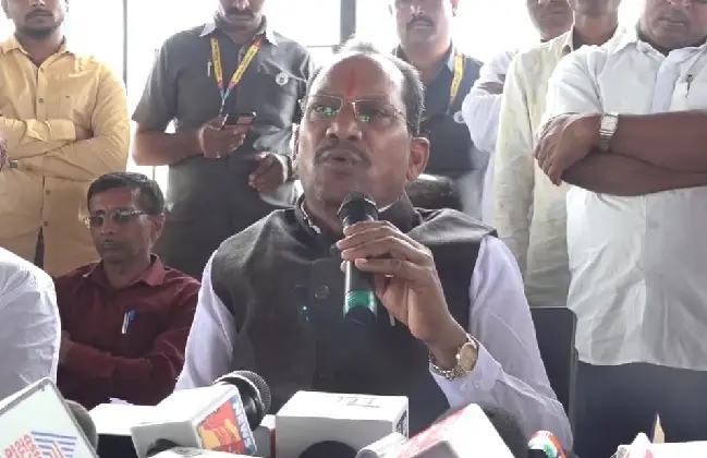 ಸರ್ಕಾರದ ವಿರುದ್ದ ಮಾಜಿ ಸಚಿವ ಪ್ರಭು ಚೌಹಾಣ್ ಆಕ್ರೋಶ - News Karnataka