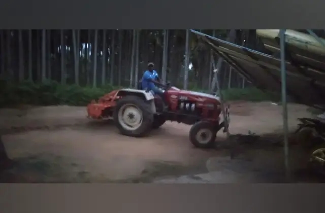 ಕಾಲುದಾರಿ ವಿಚಾರವಾಗಿ ಎರಡು ಕುಟುಂಬಗಳ ನಡುವೆ ಜಗಳ: ಸಹೋದರನ ಮನೆ ಧ್ವಂಸ - News Karnataka