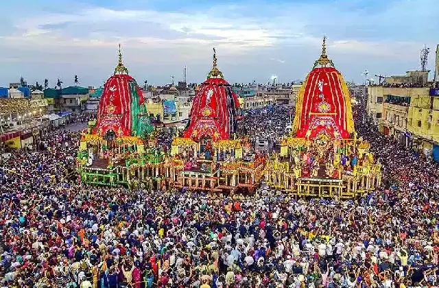 ಪುರಿ ಜಗನ್ನಾಥ ರಥಯಾತ್ರೆಯಲ್ಲಿ ಕಾಲ್ತುಳಿತ: ಓರ್ವ ಮೃತ್ಯು, 400ಕ್ಕೂ ಅಧಿಕ ಮಂದಿಗೆ ಗಾಯ - News Karnataka