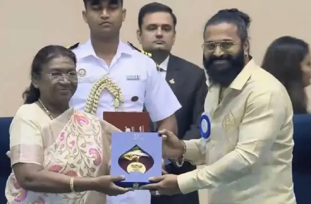 ರಾಷ್ಟ್ರ ಪ್ರಶಸ್ತಿ ಸ್ವೀಕರಿಸಿದ ರಿಷಬ್ ಶೆಟ್ಟಿ - News Karnataka