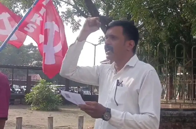 ಭತ್ತ ಕಟಾವು ಯಂತ್ರದ ಬಾಡಿಗೆ ನಿಗದಿಗೆ ಆಗ್ರಹಿಸಿ ಕರ್ನಾಟಕ ಪ್ರಾಂತ ರೈತ ಸಂಘ ಧರಣಿ - News Karnataka