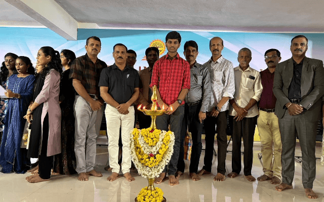 ಓರಿಯಂಟೇಷನ್ ಕಾರ್ಯಕ್ರಮ; ವಿದ್ವತ್ ಸ್ಪೂರ್ತಿ ಸಂಚಿಕೆ ಮೊದಲನೇ ಭಾಗದ ಅನಾವರಣ - News Karnataka