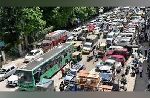 ಬೆಂಗಳೂರಿನಲ್ಲಿ ಗಣೇಶ ಮೆರವಣಿಗೆ: ಈ ರಸ್ತೆಯಲ್ಲಿ ವಾಹನ ಸಂಚಾರ ಬಂದ್​​! - News Karnataka