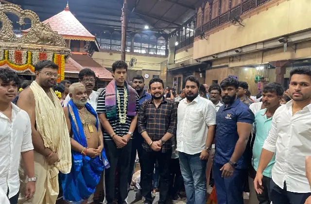 ಕಟೀಲು ಶ್ರೀ ದುರ್ಗಾಪರಮೇಶ್ವರಿ ದೇವಾಲಯಕ್ಕೆ ಕ್ರಿಕೆಟಿಗ ಶಿವಂ ದುಬೆ ಭೇಟಿ - News Karnataka