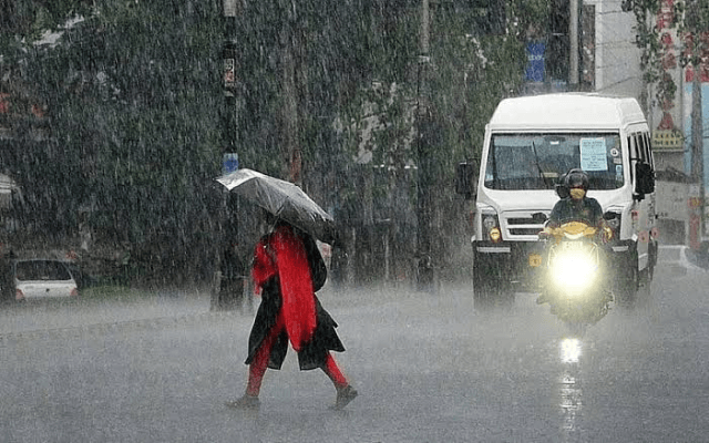 ಬೆಂಗಳೂರಿಗೆ ಆರೆಂಜ್ ಅಲರ್ಟ್​; ಆಗಸ್ಟ್ 17ರವರೆಗೆ ಭಾರಿ ಮಳೆ ! - News Karnataka