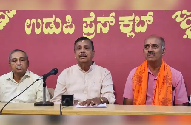 ಪೇಜಾವರ ಶ್ರೀ ಬಗ್ಗೆ ಅವಹೇಳನಕಾರಿಯಾಗಿ ಮಾತನಾಡಿದವರ ವಿರುದ್ಧ ಕಾನೂನು ಹೋರಾಟ; ವಿಶ್ವ ಹಿಂದೂ ಪರಿಷತ್ - News Karnataka