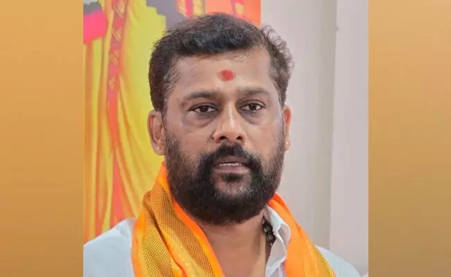 ಸಾಮಾಜಿಕ ಜಾಲತಾಣದಲ್ಲಿ ಆಕ್ಷೇಪಾರ್ಹ ಕಮೆಂಟ್ ; ವಿಎಚ್‌ಪಿ ಮುಖಂಡ ಶರಣ್ ಪಂಪ್‌ವೆಲ್‌ ವಿರುದ್ಧ ಪ್ರಕರಣ ದಾಖಲು - News Karnataka