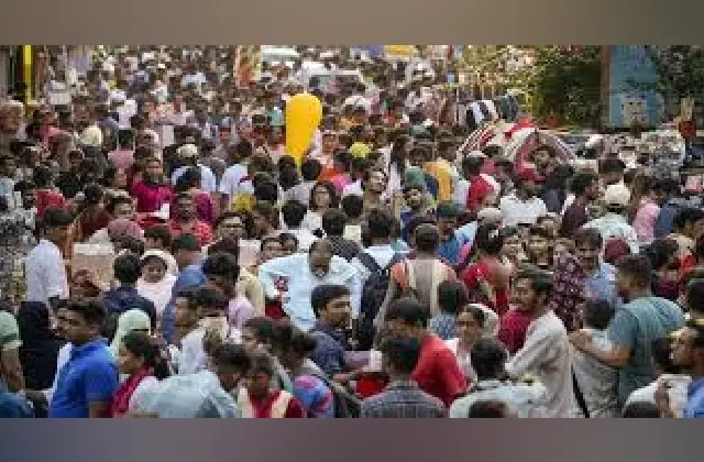 ಚೀನಾದಲ್ಲಿ ಉದ್ಯೋಗಿಗಳ ಸಂಖ್ಯೆ ಇಳಿಕೆ; ನಿವೃತ್ತಿ ವಯಸ್ಸು ಹೆಚ್ಚಿಸುವ ನಿರ್ಧಾರ! - News Karnataka