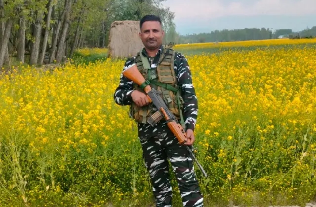 ವೈದ್ಯರ ನಿರ್ಲಕ್ಷ್ಯದಿಂದ ಸಿಆರ್‌ಪಿಎಫ್‌ ಯೋಧ ಮೃತ್ಯು! - News Karnataka