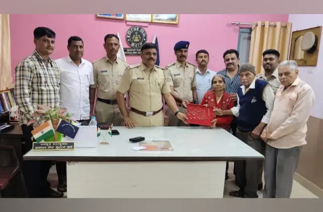 70 ಗ್ರಾಂ ಚಿನ್ನವಿದ್ದ ಬ್ಯಾಗ್‌ ಕಳವು: ಪತ್ತೆ ಹಚ್ಚಿದ ಧಾರವಾಡ ಶಹರ ಠಾಣೆ ಪೊಲೀಸರು - News Karnataka