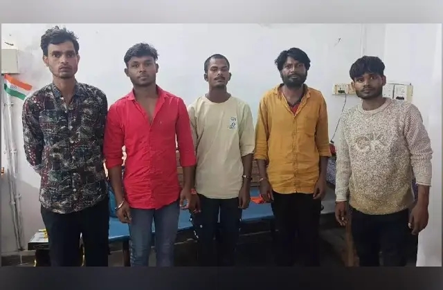 ವಂದೇ ಭಾರತ್ ಎಕ್ಸ್‌ಪ್ರೆಸ್ ರೈಲಿಗೆ ಕಲ್ಲು ತೂರಾಟ: ಐವರ ಬಂಧನ - News Karnataka