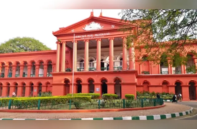 ಮಸೀದಿ ಮುಂದೆ ‌ʼಜೈ ಶ್ರೀರಾಮ್ʼ ಘೋಷಣೆ ಕೂಗಿದ ಆರೋಪಿಗಳನ್ನು ಖುಲಾಸೆಗೊಳಿಸಿದ ಹೈಕೋರ್ಟ್ - News Karnataka