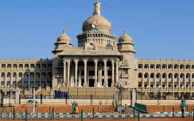 ಖಾಸಗಿ ವಲಯದಲ್ಲಿ ಕನ್ನಡಿಗರಿಗೆ ಉದ್ಯೋಗ ಮೀಸಲಾತಿ: ಮಸೂದೆಗೆ ಸಂಪುಟ ಅನುಮೋದನೆ - News Karnataka