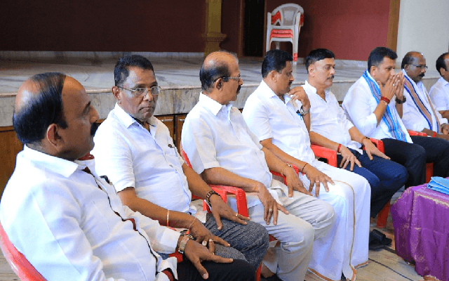 ಬಿಸಿರೋಡಿನ ಬ್ರಹ್ಮ ಶ್ರೀ ನಾರಾಯಣ ಗುರು ವೃತ್ತ ಪುನರ್ ನಿರ್ಮಾಣಕ್ಕೆ ಪೂರ್ವಭಾವಿ ಸಭೆ - News Karnataka