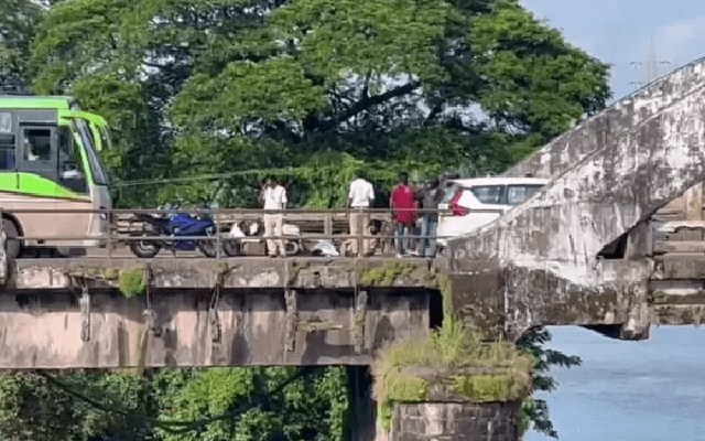 ಕೂಳೂರು ಸೇತುವೆ ಬಳಿ ಸ್ಕೂಟರ್-ಲಾರಿ ಡಿಕ್ಕಿ; ಸಹ ಸವಾರೆ ಸಾವು - News Karnataka