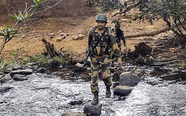 ಕಾರ್ಯಾಚರಣೆ ವೇಳೆ ಐಇಡಿ ಸ್ಫೋಟ. ಇಬ್ಬರು ಯೋಧರು ಹುತಾತ್ಮ - News Karnataka