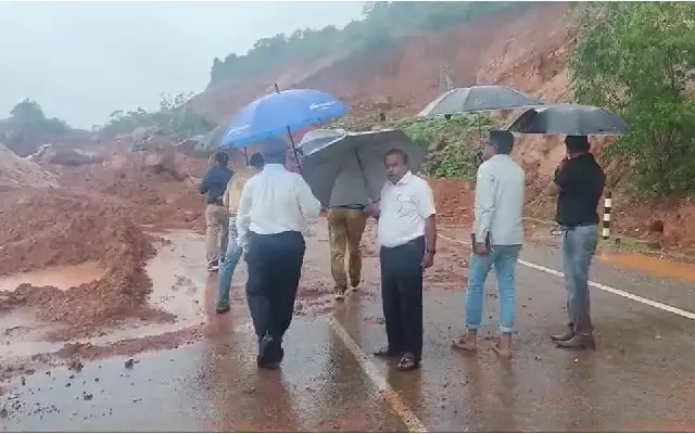 ಶಿರೂರು ಗುಡ್ಡ ಕುಸಿತ : ಜಿಯೊಲಾಜಿಕಲ್ ಸರ್ವೆ ಆಫ್ ಇಂಡಿಯಾ ತಂಡ ಭೇಟಿ - News Karnataka