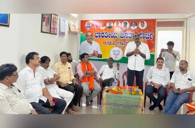 ಕಿಶೋರ್ ಕುಮಾರ್ ಪ್ರಚಂಡ ಗೆಲುವಿನ ಮೂಲಕ ರಾಜ್ಯ ಸರಕಾರದ ವೈಫಲ್ಯಕ್ಕೆ ಉತ್ತರ ನೀಡೋಣ; ಶಾಸಕ ಯಶ್ ಪಾಲ್ ಸುವರ್ಣ - News Karnataka