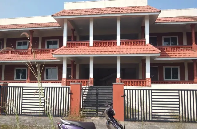 ಉಡುಪಿ: ಉದ್ಘಾಟನೆ ಭಾಗ್ಯ ಕಾಣದೆ, ಅನಾಥ ಸ್ಥಿತಿಯಲ್ಲಿ ಸರಕಾರಿ ಭವ್ಯ ಕಟ್ಟಡ! - News Karnataka