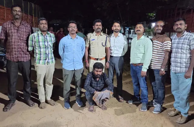 ದೈತ್ಯ ಹುಲಿ ಹತ್ಯೆ ಪ್ರಕರಣ; ಮಿನಿ ವೀರಪ್ಪನ್ ಅಂದರ್! - News Karnataka
