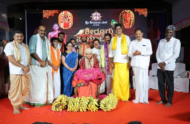 ಶೀರೂರು ಶ್ರೀಗಳ ವೈಭವದ ಪುರಪ್ರವೇಶ-ಪೌರ ಸನ್ಮಾನ - News Karnataka