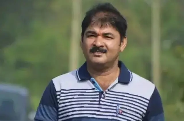 ಶಬರಿಮಲೆ ಯಾತ್ರೆಗೆ ತೆರಳಿದ್ದ ಉಳ್ಳಾಲದ ಮಾಲಾಧಾರಿ ಎರಿಮಲೆಯಲ್ಲಿ ಹೃದಯಾಘಾತದಿಂದ ನಿಧನ - News Karnataka