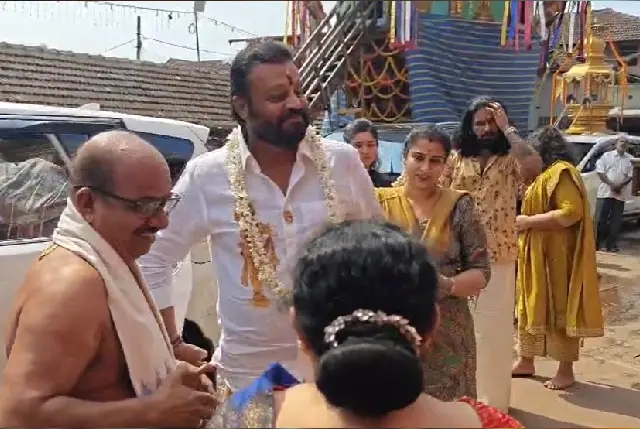 ನಟ, ಕೇಂದ್ರ ಸಚಿವ ಸುರೇಶ್ ಗೋಪಿ ಶ್ರೀಕೃಷ್ಣ ಮಠಕ್ಕೆ ಭೇಟಿ- ದೇವರ ದರ್ಶನ - News Karnataka