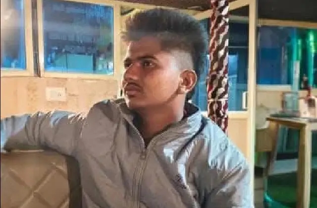 ಗೂಡ್ಸ್ ವಾಹನ ಡಿಕ್ಕಿ; ಬೈಕ್ ಸವಾರ ಸಾವು! - News Karnataka