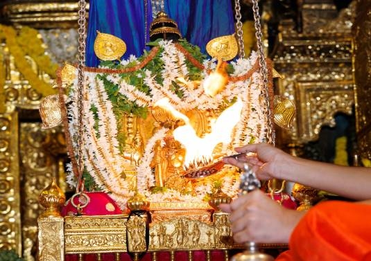 ಉಡುಪಿ ಕೃಷ್ಣಮಠದಲ್ಲಿ ಸೌರಮಾನ ಯುಗಾದಿ ಆಚರಣೆ - News Karnataka