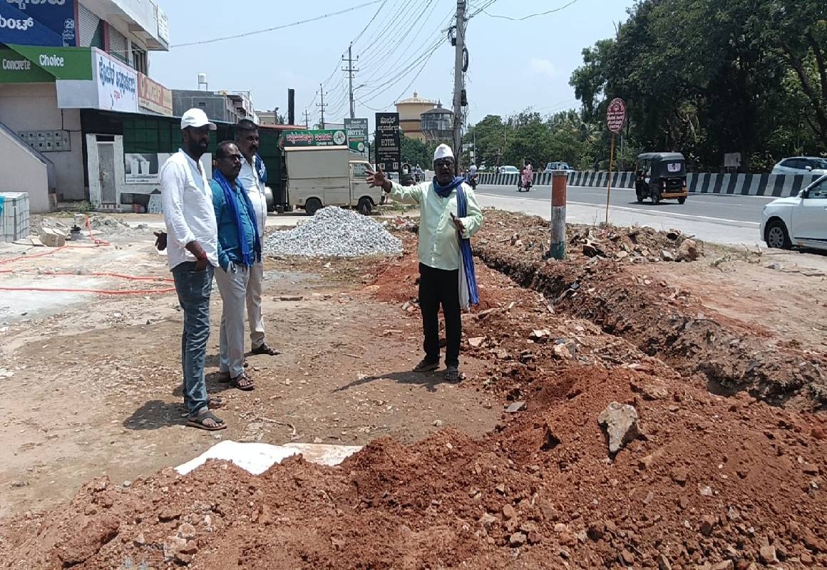 ಅಕ್ರಮ ಕಟ್ಟಡ ನಿರ್ಮಾಣ, ನಂಜನಗೂಡು ನಗರಸಭಾ ವಿರುದ್ಧ ಸಂಘಟಕರ ಆಕ್ರೋಶ! - News Karnataka