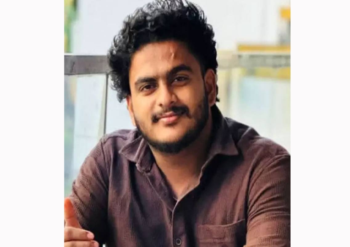 ದ್ವಿಚಕ್ರ ವಾಹನಕ್ಕೆ ಲಾರಿ ಢಿಕ್ಕಿ; ವಿದ್ಯಾರ್ಥಿ ಸಾವು, ಯುವತಿಗೆ ಗಂಭೀರ ಗಾಯ - News Karnataka